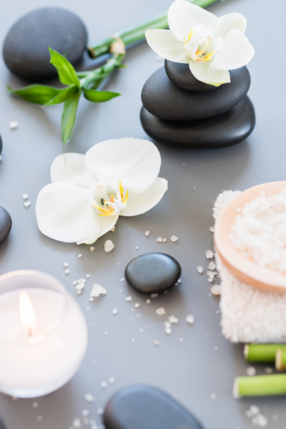 Entspannende Kopf- und Gesichtsmassage im Salon